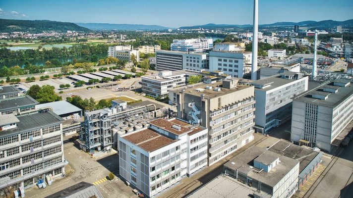 Luftaufnahme Gebäude und Areal