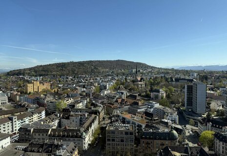Erstbezug - moderne 2.5 Zimmerwohnung mit Aussicht