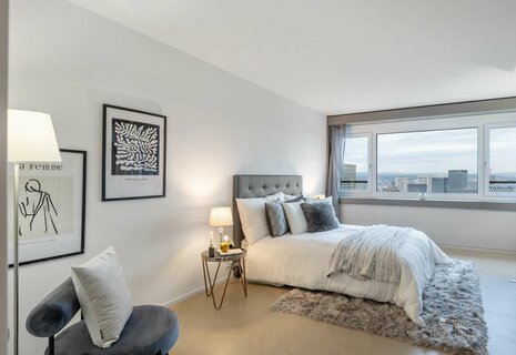 Erstbezug: Moderne 2.5-Zimmerwohnung mit Panoramablick